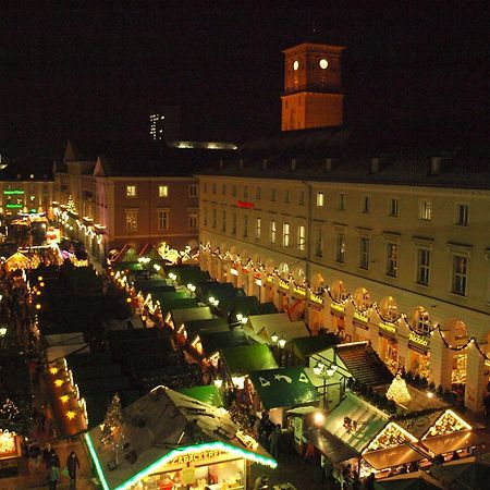 Hotel Am Markt Карлсруе Екстериор снимка