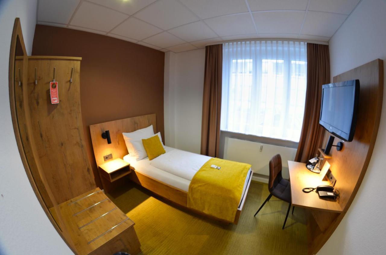 Hotel Am Markt Карлсруе Екстериор снимка