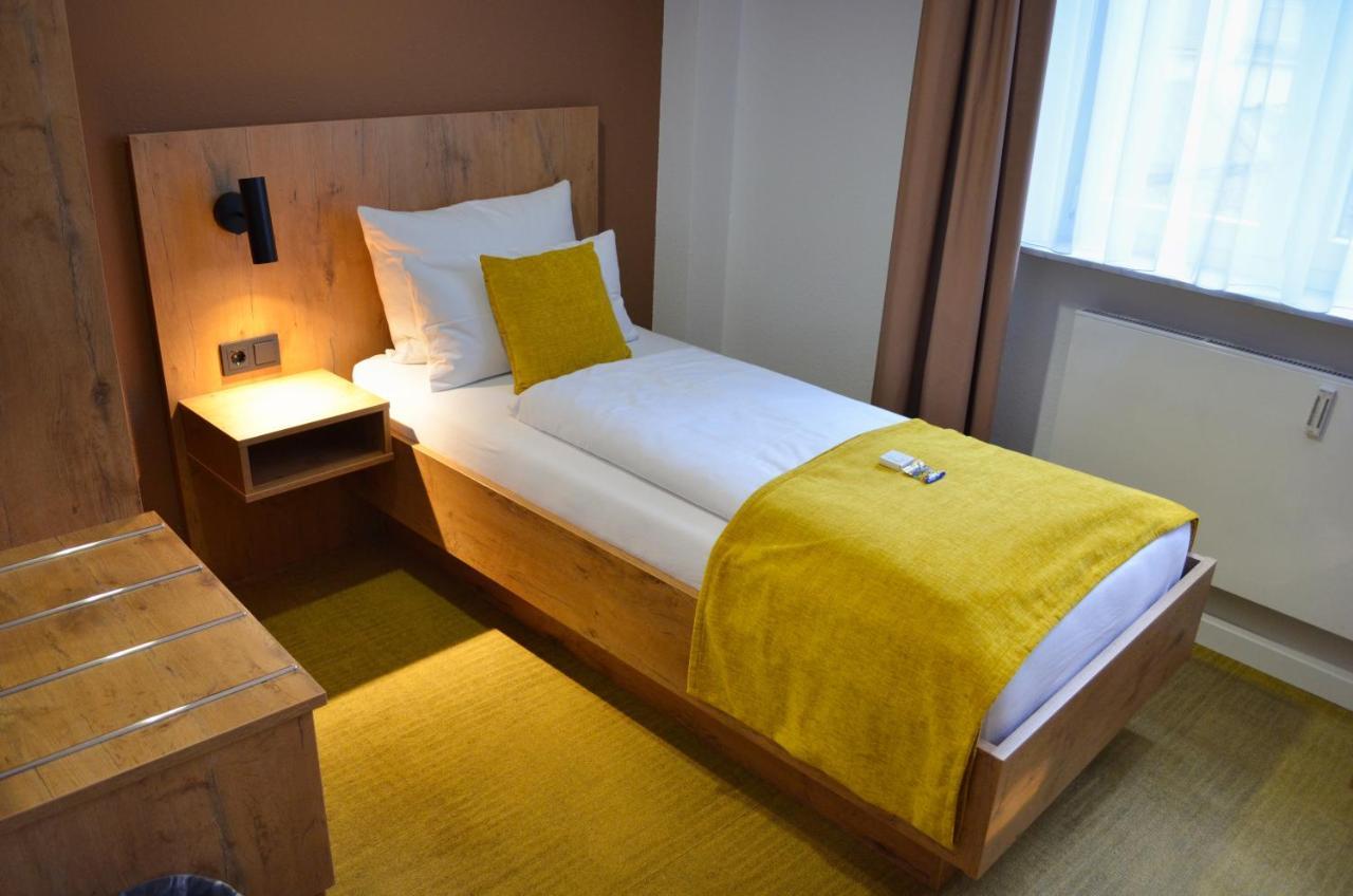 Hotel Am Markt Карлсруе Екстериор снимка