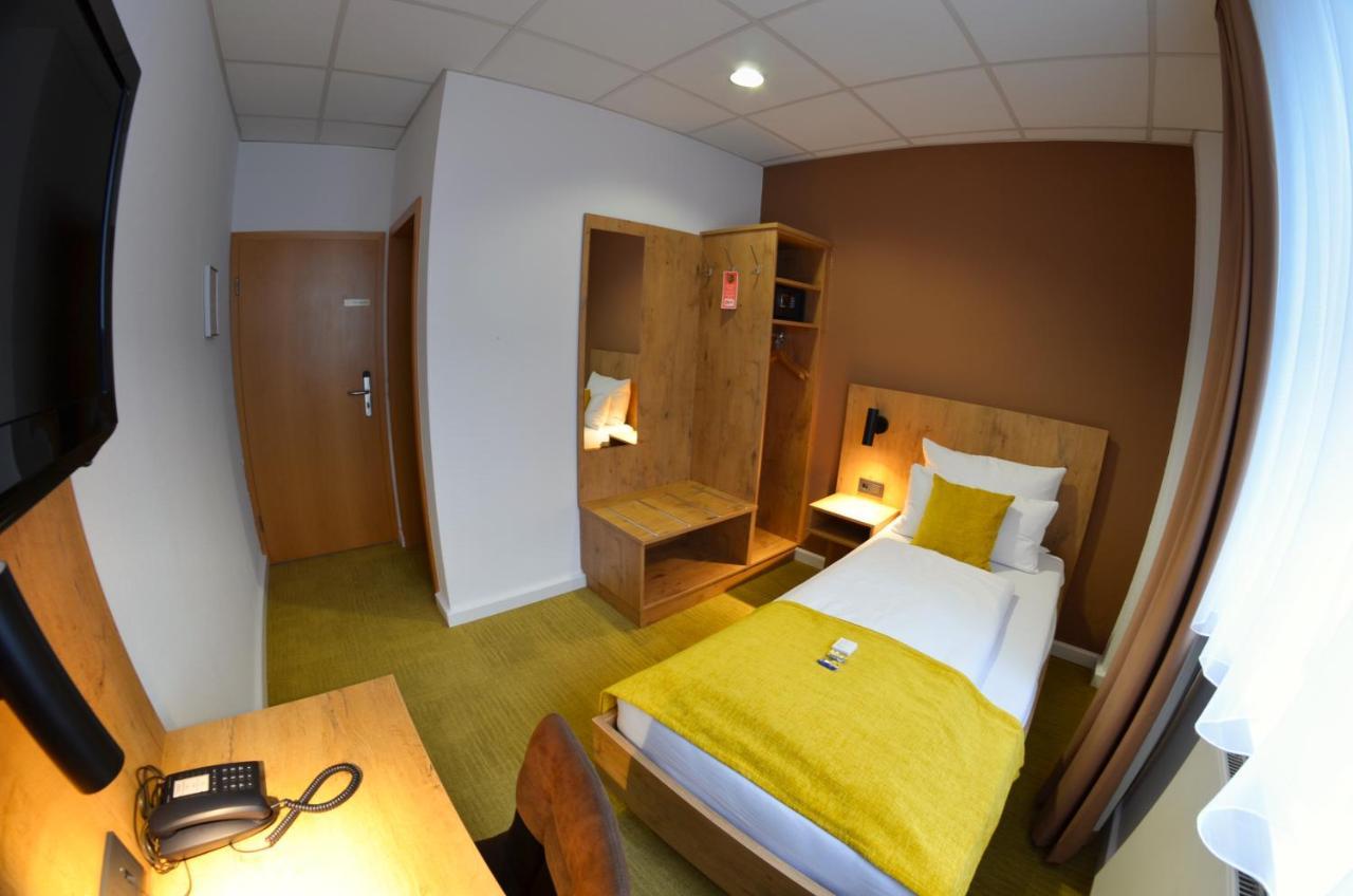 Hotel Am Markt Карлсруе Екстериор снимка
