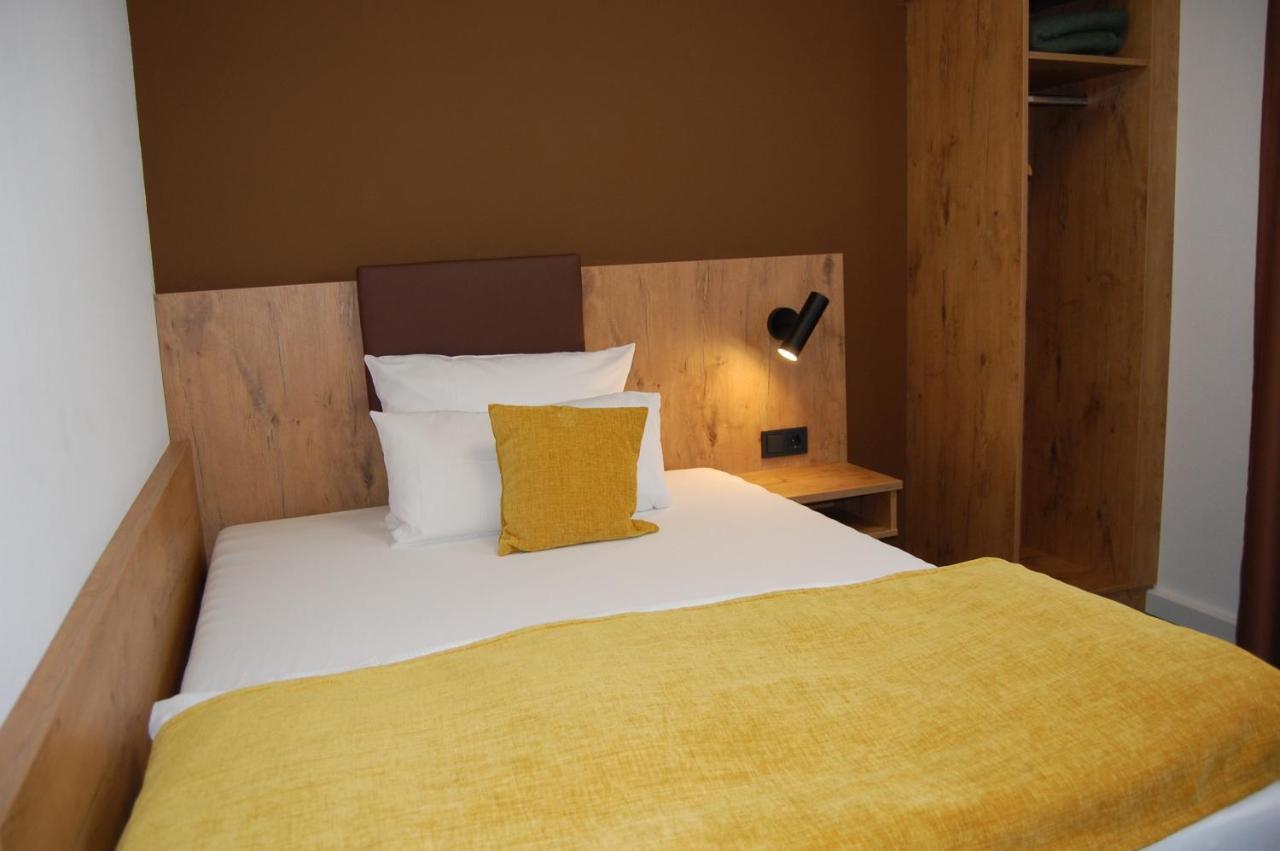 Hotel Am Markt Карлсруе Екстериор снимка