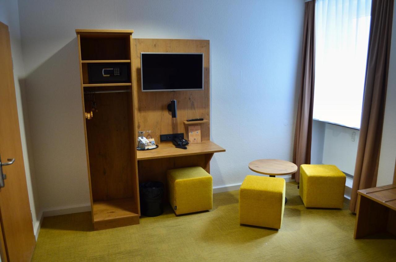 Hotel Am Markt Карлсруе Екстериор снимка
